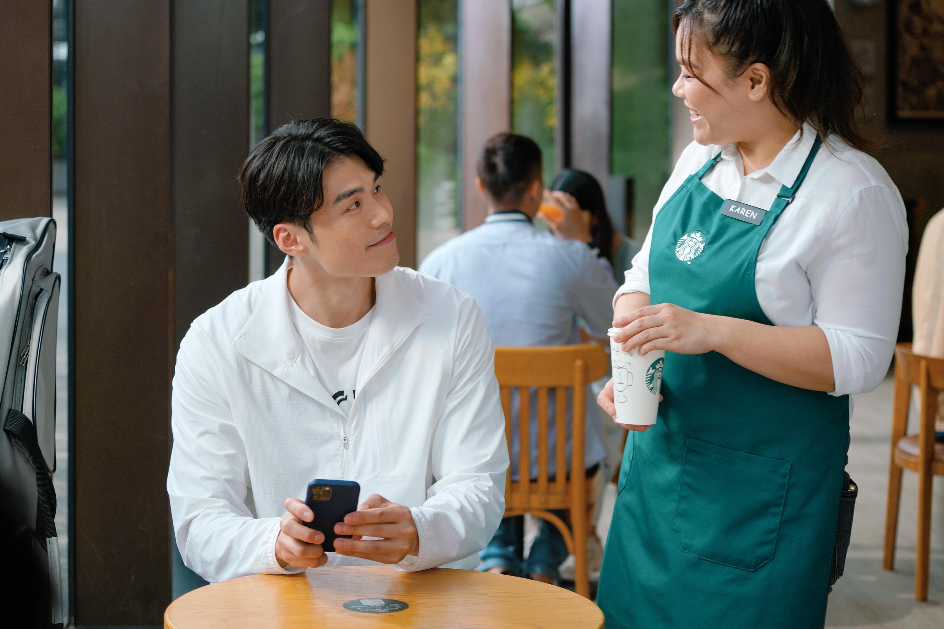 張小倫將在影片中展示他對擊劍及咖啡的熱愛