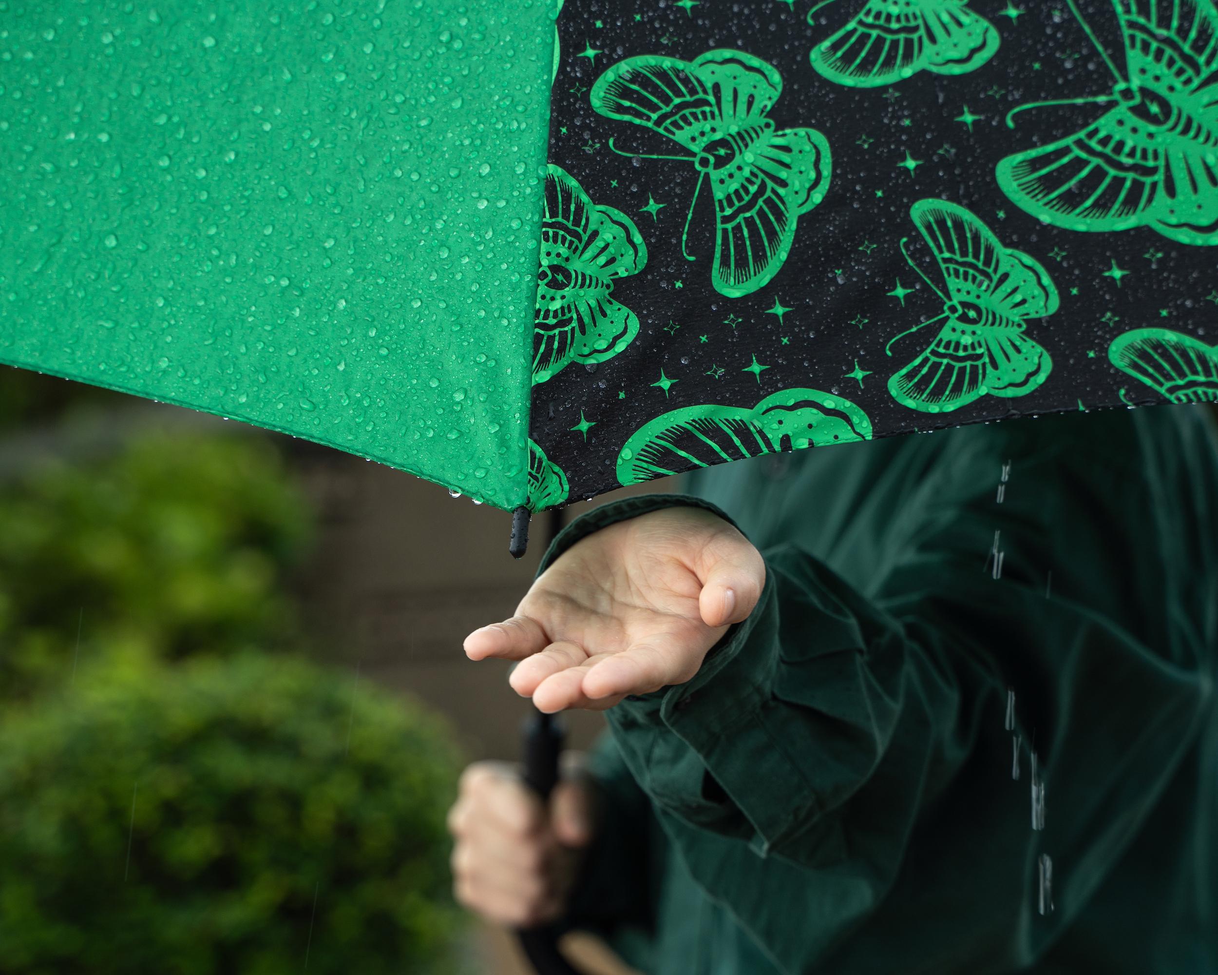 消費滿指定金額可換限定版雨傘