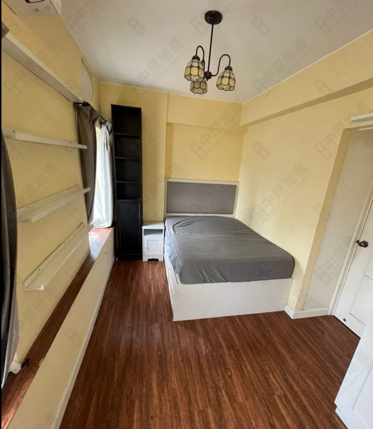 單位原裝為兩房,現打通為一房,闊落實用。