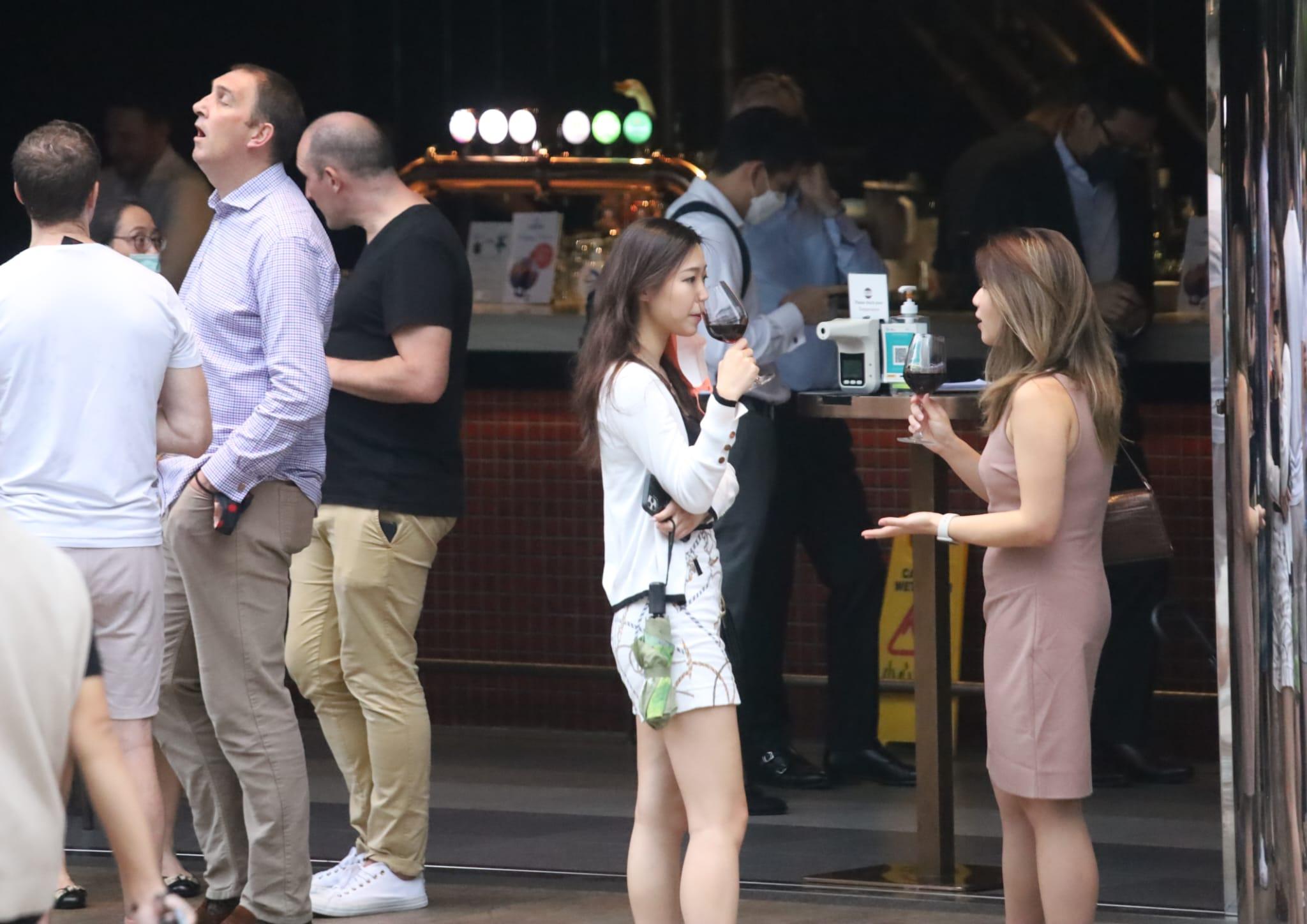 酒吧界稱已訂枱顧客取消預約 批政府向業界開刀欠成效
