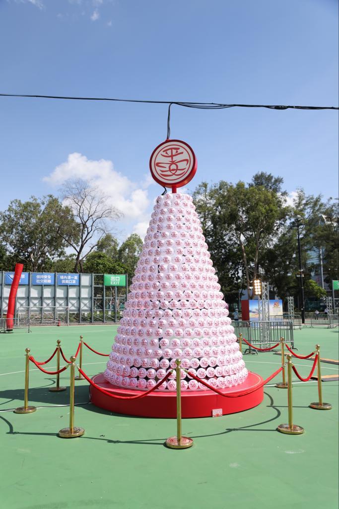 有長洲的搶包山。