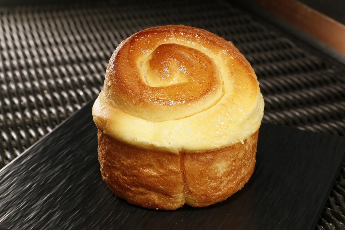 蜂蜜牛奶卷($24),用北海道牛奶和蜜糖製作,味道香甜