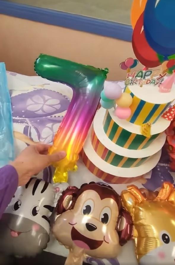 動物汽球跟天瑜慶祝生日