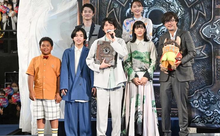 昨日電影活動期間,場內播出星野源唱出的主題曲《異世界混合大舞會》。