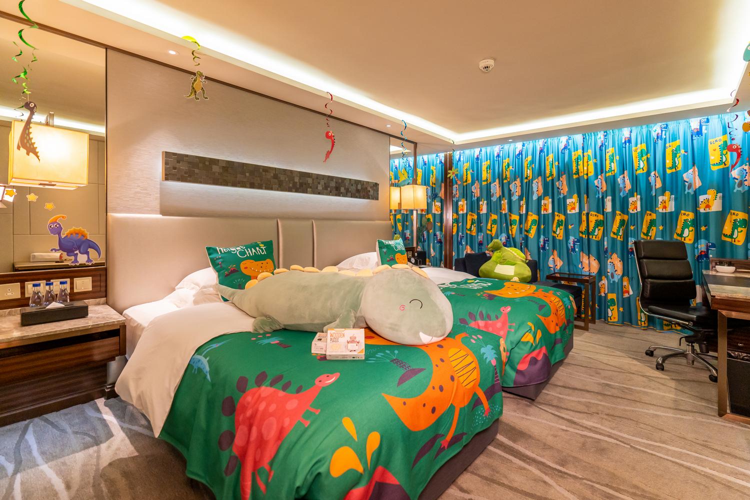 「恐龍世界」主題客房