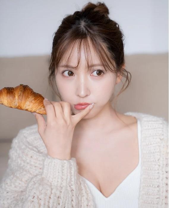 三上悠亞最近為新書開設官方Twitter帳戶。