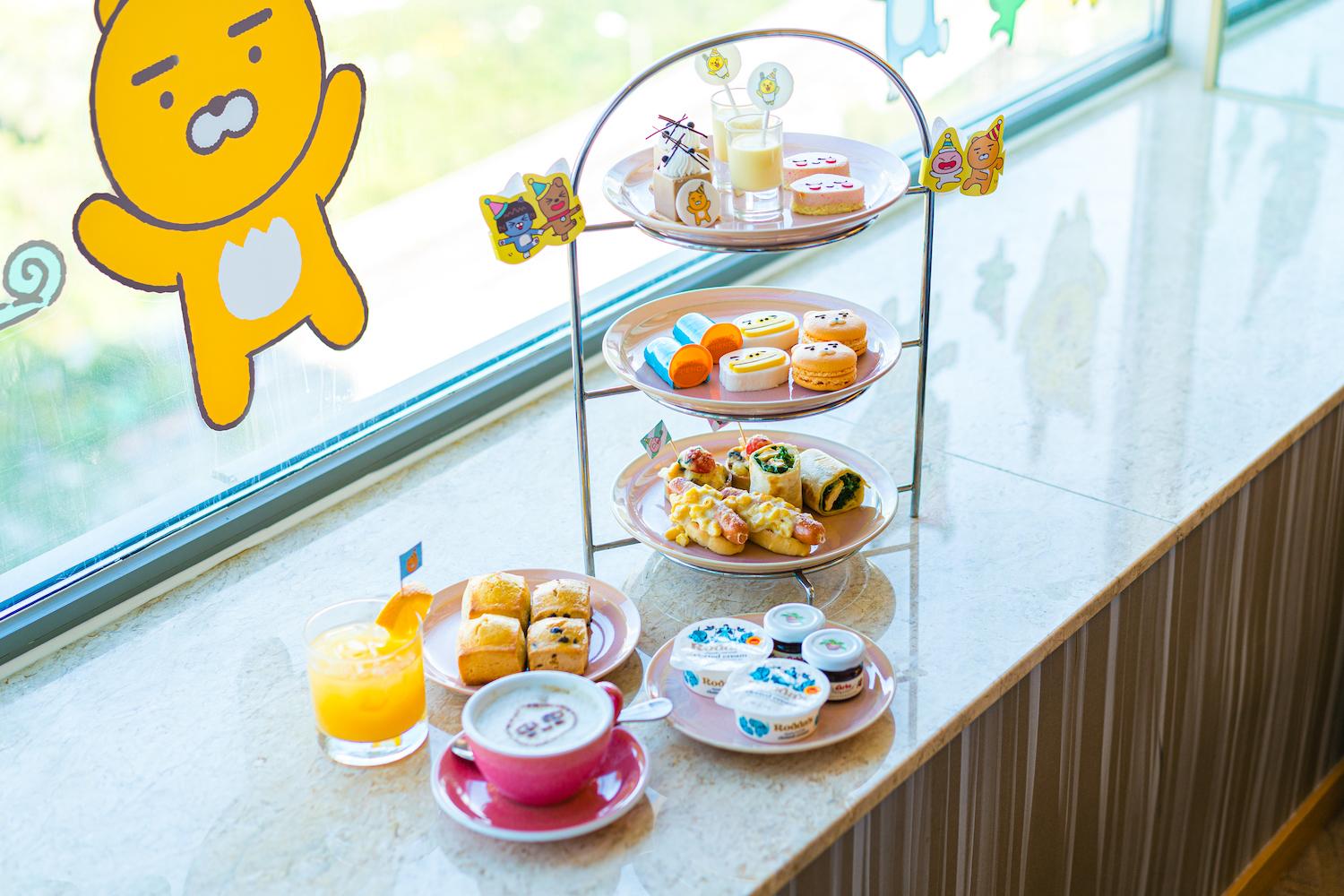 入住當天於房內享用「KAKAO FRIENDS」主題下午茶