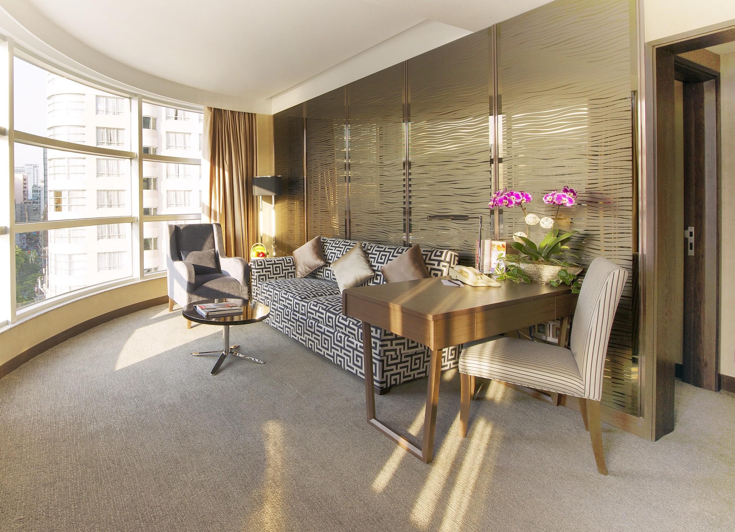 城景套房 - 大廳