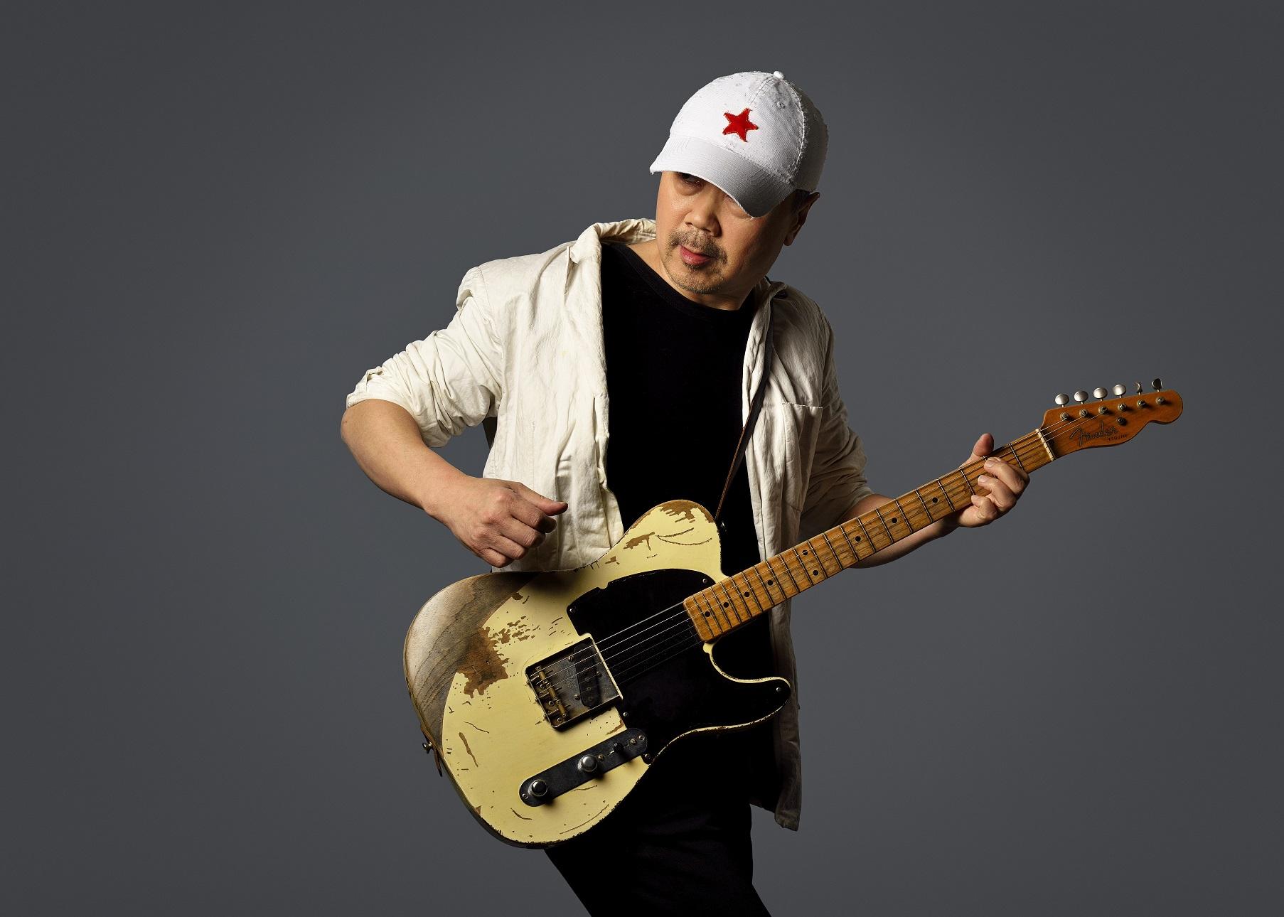 崔健是首位獲封金曲歌王的中國歌手。