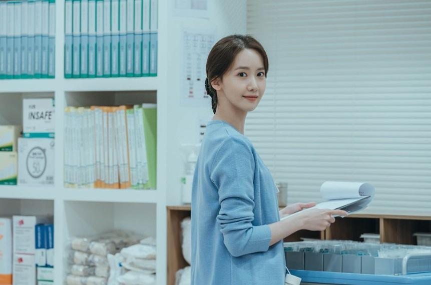 少女時代的潤娥,在《律戰江湖》中飾演護士。