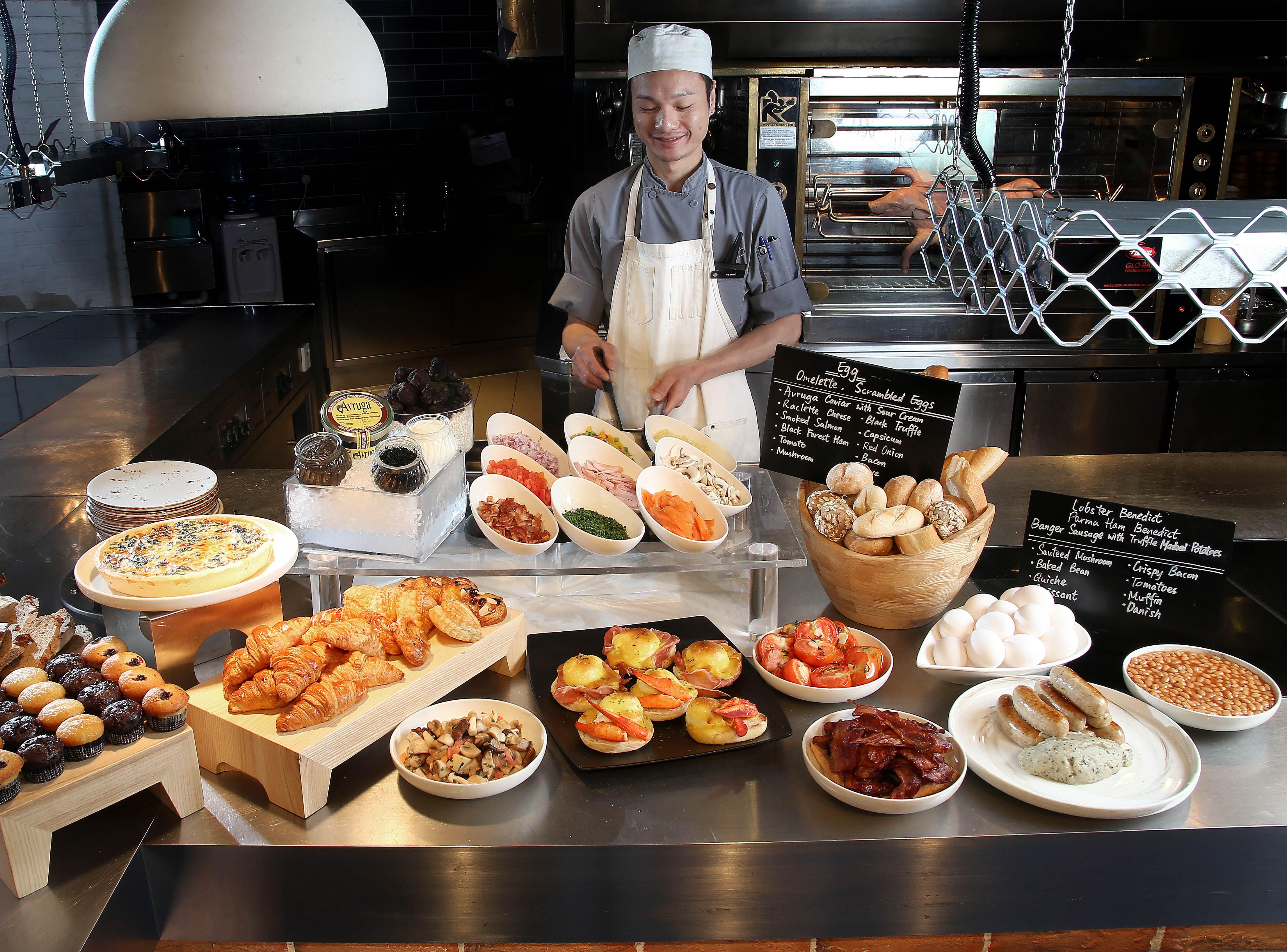 於 PLAYT 餐廳享用豐富助早餐