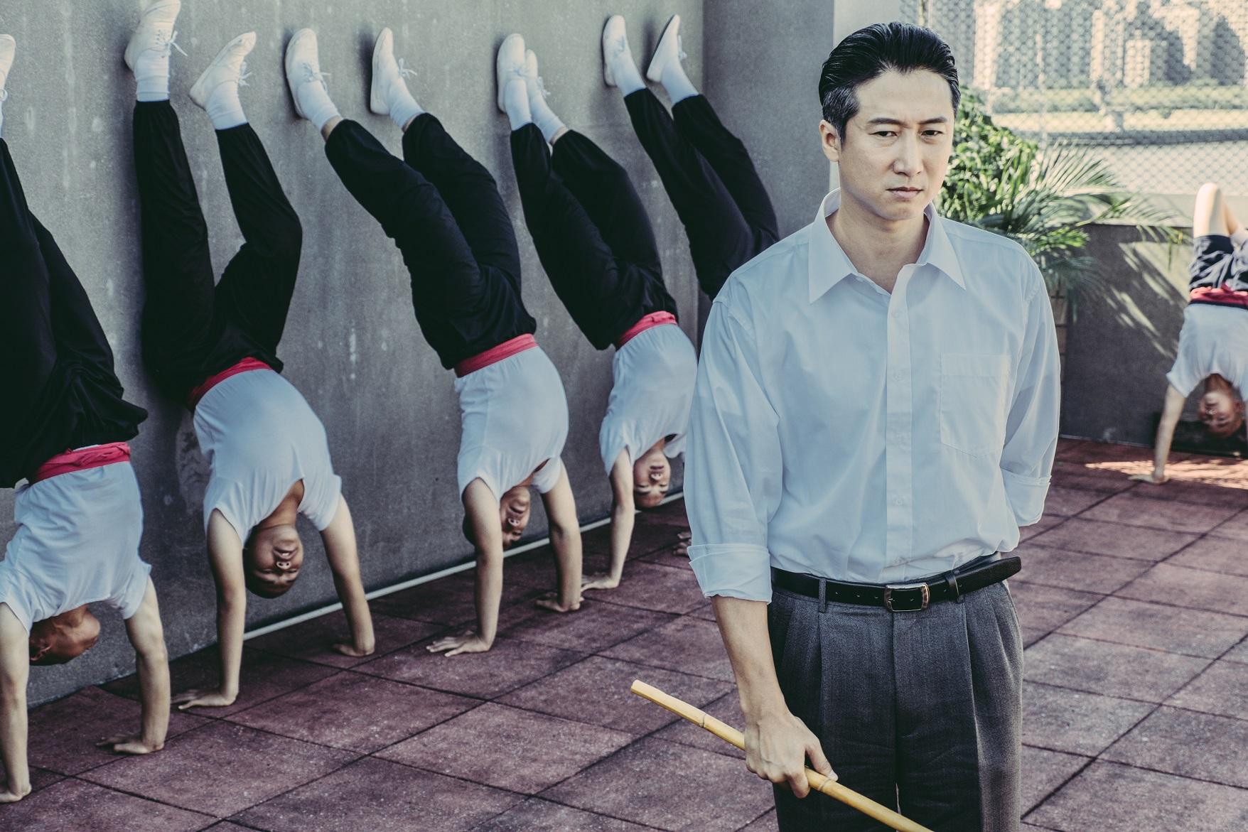 洪金寶執導的《練功》,由兒子洪天明演師父于元。