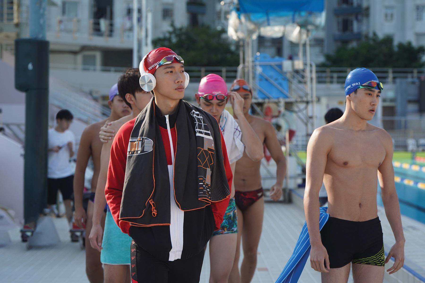 Stanley演的黃亞樂是校內游泳紀錄保持者,很有王者風範。