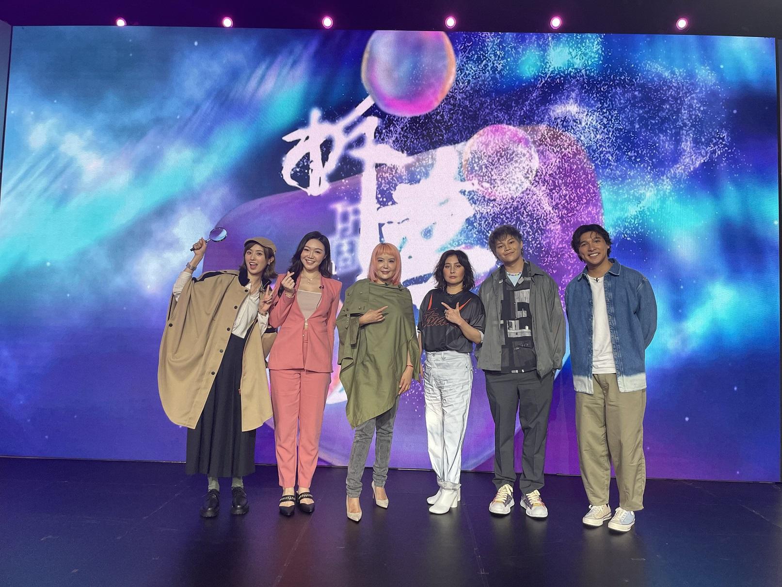 杜如風碌人情卡,獲何超儀和黃又南擔任嘉賓。