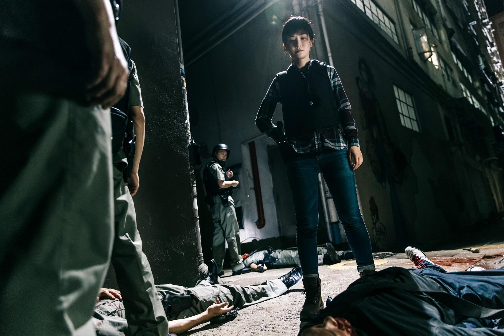 阿Sa在《神探大戰》化身女幹探。