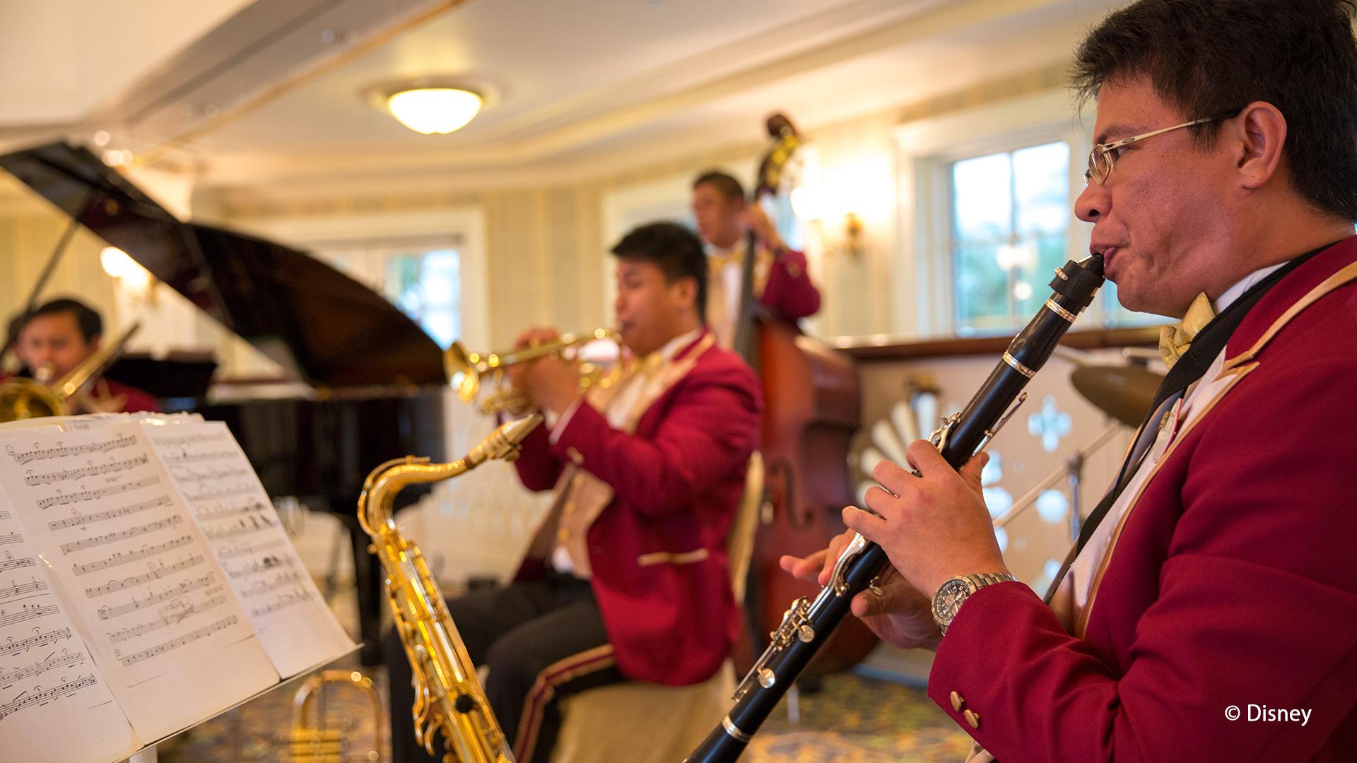 香港迪士尼樂園酒店管弦樂團