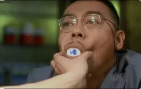 韋家輝形容劉青雲是創作夥伴,拍《鬼馬狂想曲》吞麻雀就是大家即興創作的情節。