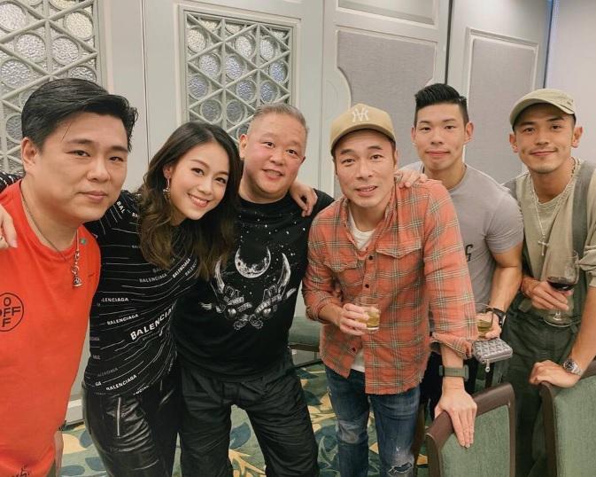 黃心穎與許志安因安心事件,形象插水。