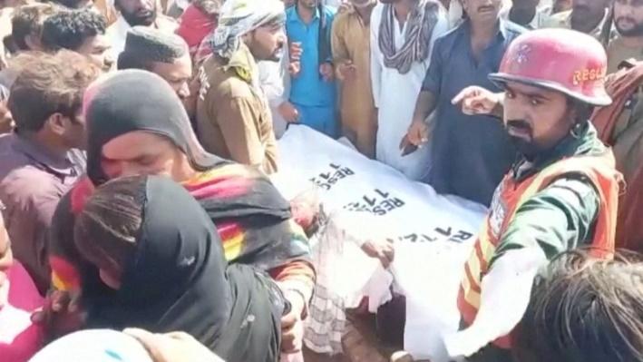 船上乘客大多是婦女和小孩,這些人全都同一氏族。(Twitter)