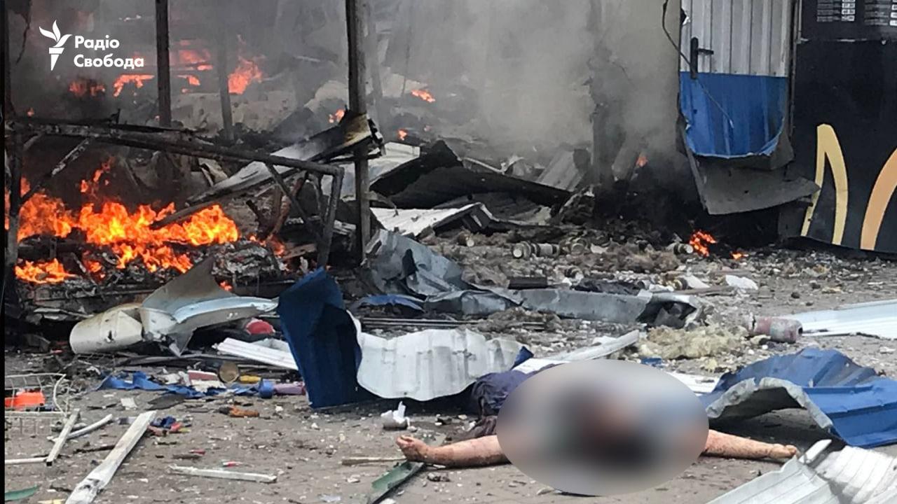 斯拉夫揚斯克巿周二遭俄炮轟至少1死。(Twitter)