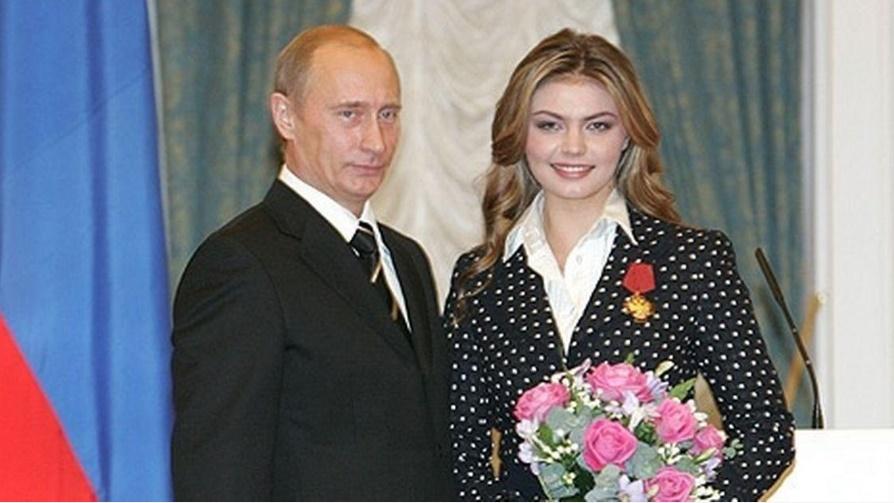 卡巴耶娃多次被報道為普京產下子女。(資料圖片)
