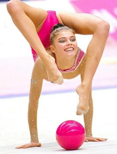 卡巴耶娃多次被報道為普京產下子女。(資料圖片)