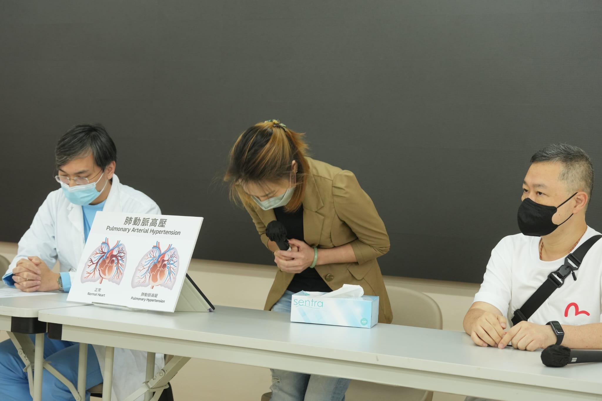 病人吳淑賢的家人希望有心人捐出逝者的屍肺,以遺愛人間。(陳奕釗攝)