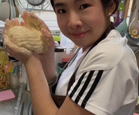 家人指吳淑賢性格活潑,一生的志願就是為病人服務。(家屬提供圖片)