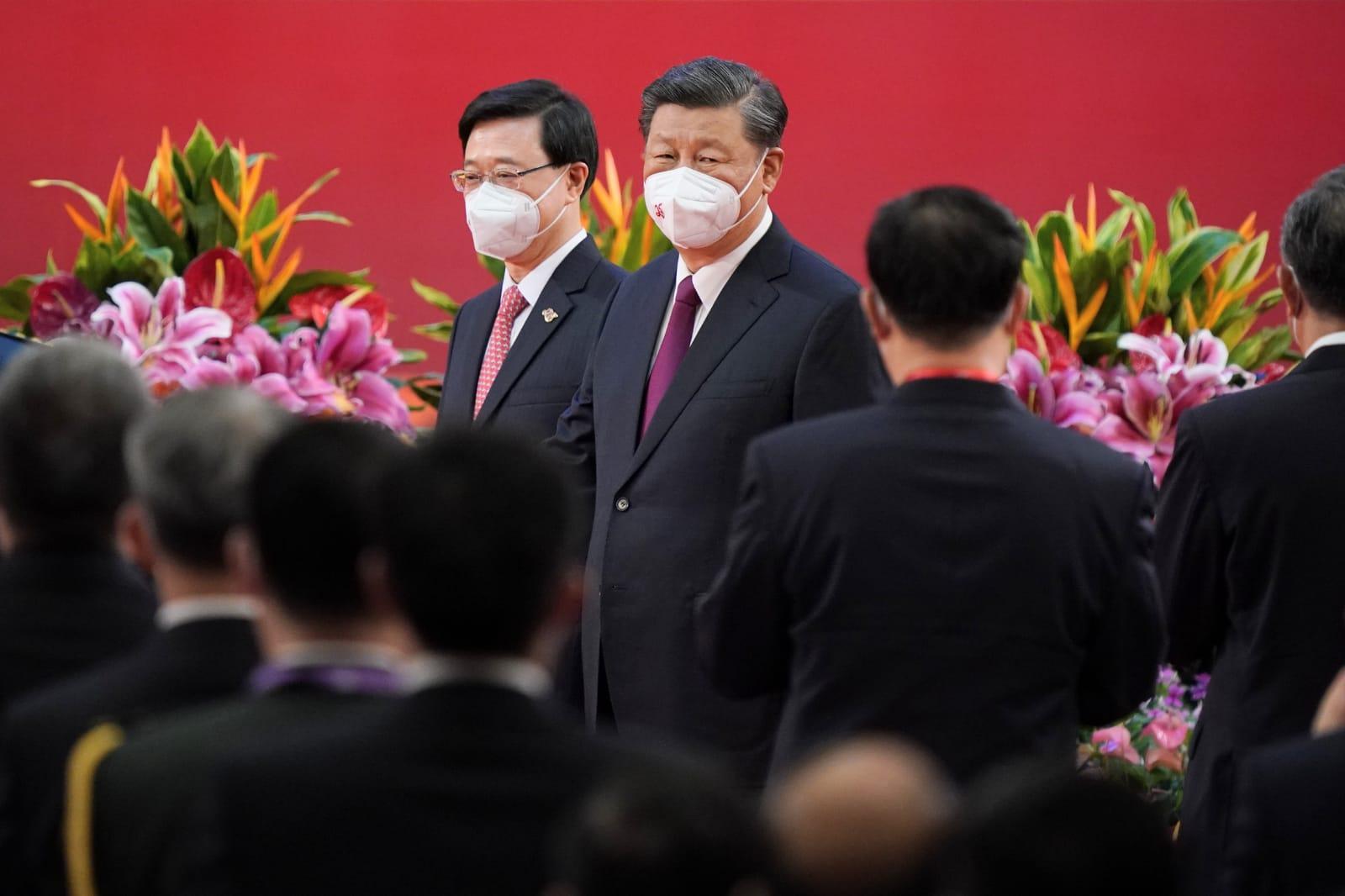 中國國家主席習近平今早為新一屆特首李家超監誓。