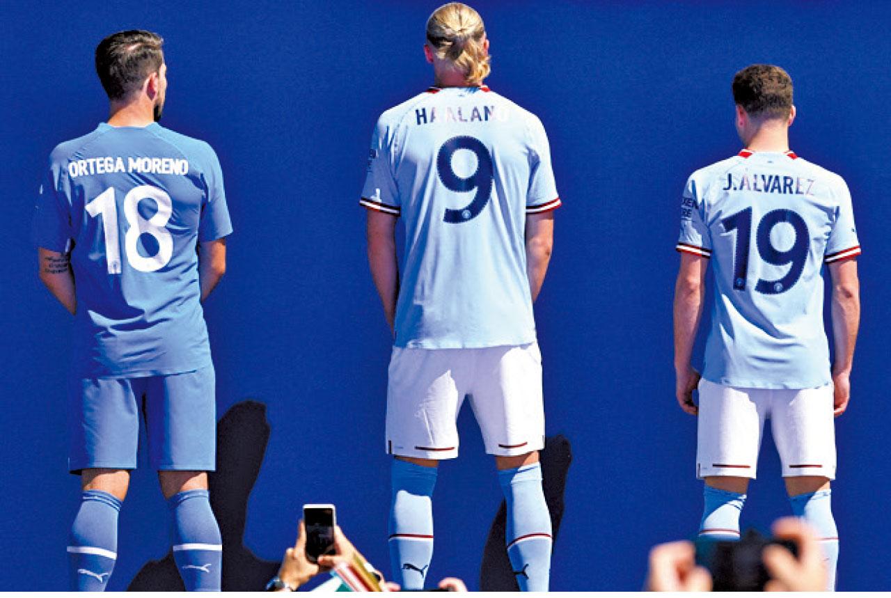 曼城晒新兵 夏蘭特揀「9號」望創傳奇