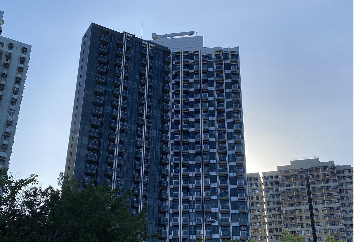 䨇寓樓齡只有4年。