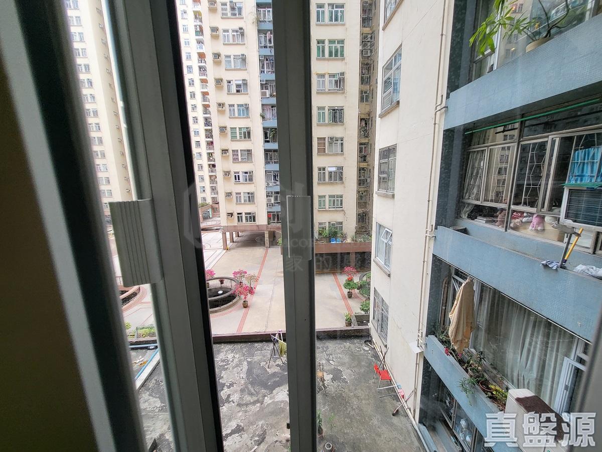 單位座向東南,景觀以內園和樓景為主,感覺開揚、不侷促。