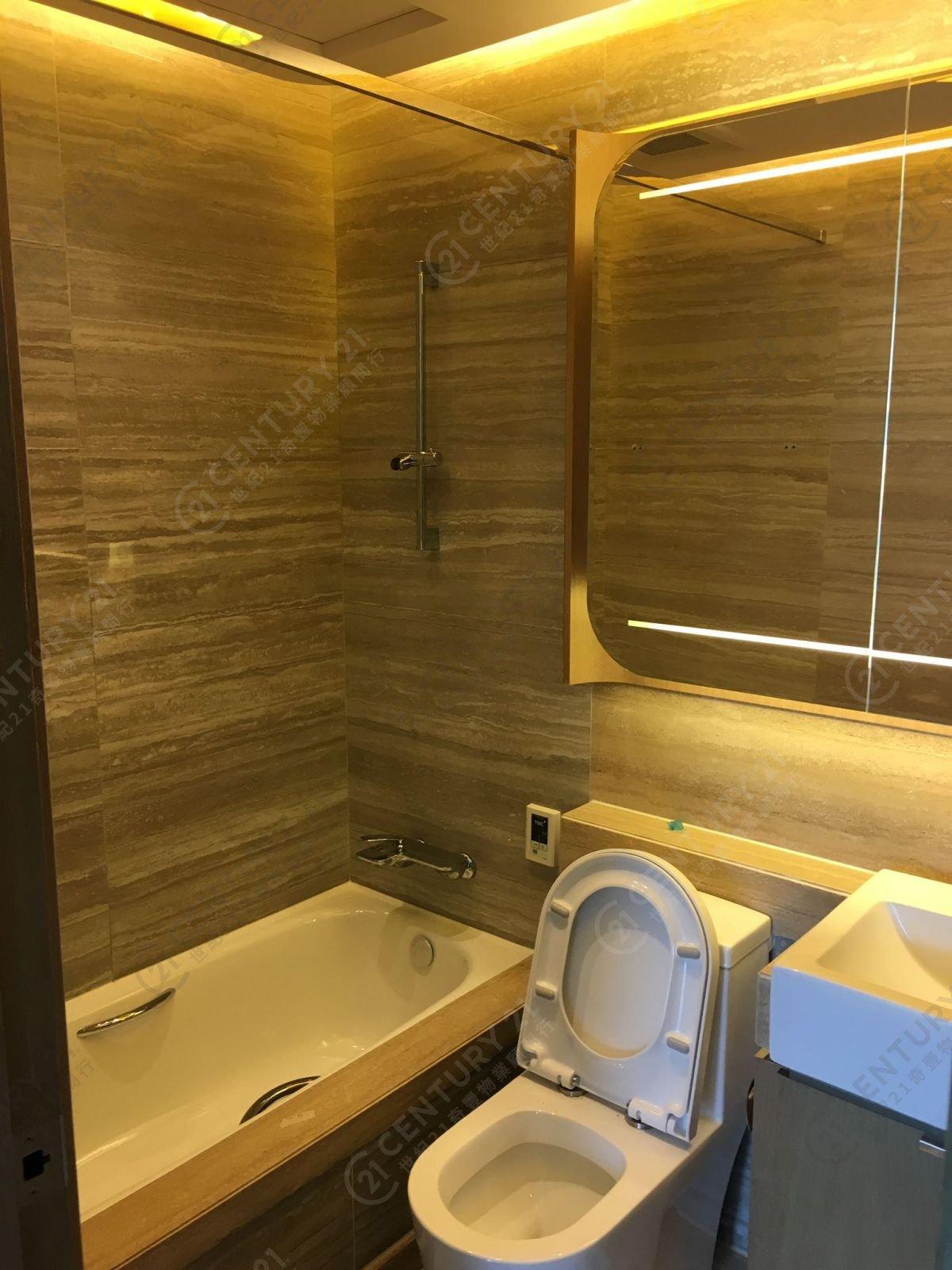 浴室裝修尚算簇新。(代理提供相片)