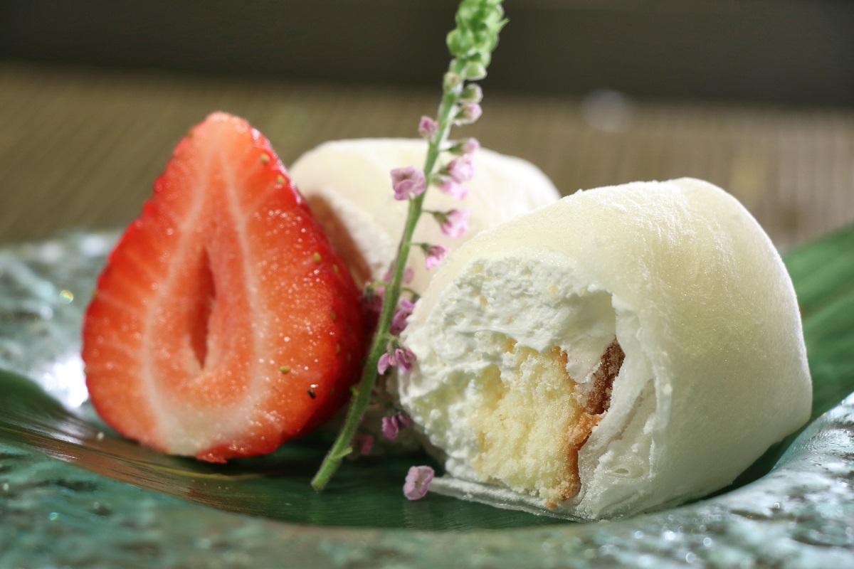 芝士蛋糕大福配士多啤梨($42/份)