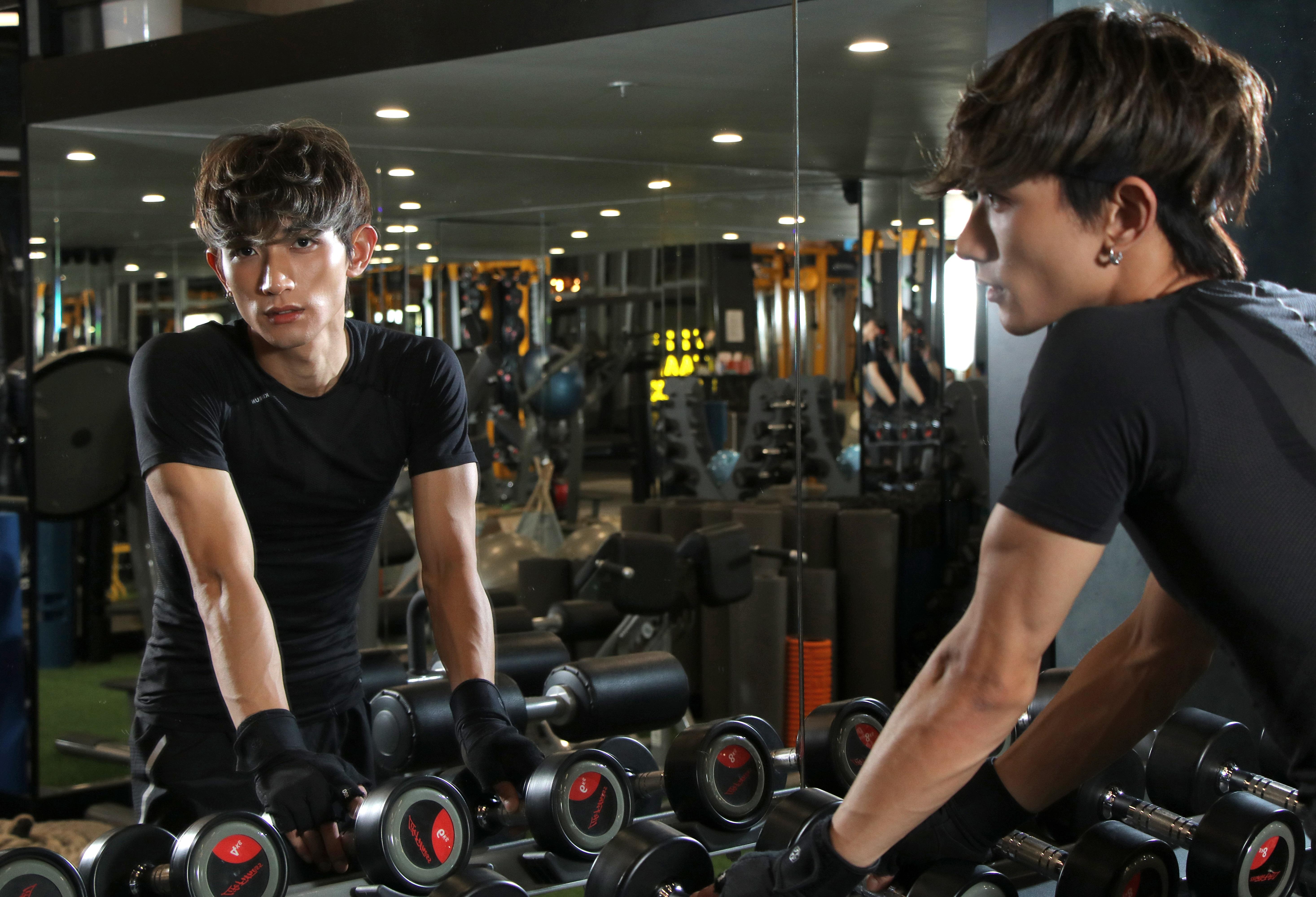 25歲的王智騫飾演「阿帆」成功彈起,瘦底的他為角色狂食增磅,目前仍會每星期花三天來健身。