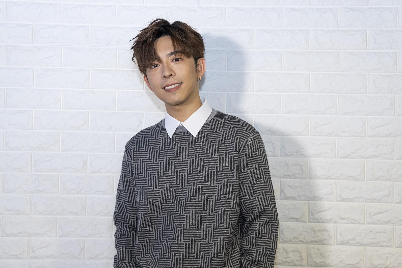 Edan自幼怕水,為拍《I SWIM》首次到海漢落水。