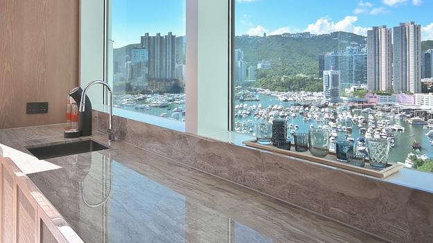 準備食物時同樣可以望到海景!