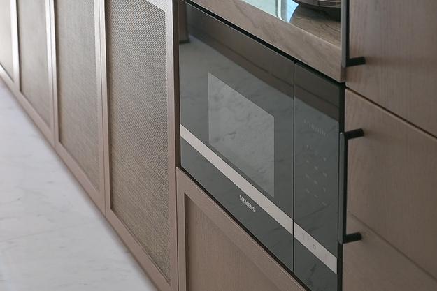 小型廚房設備齊全。