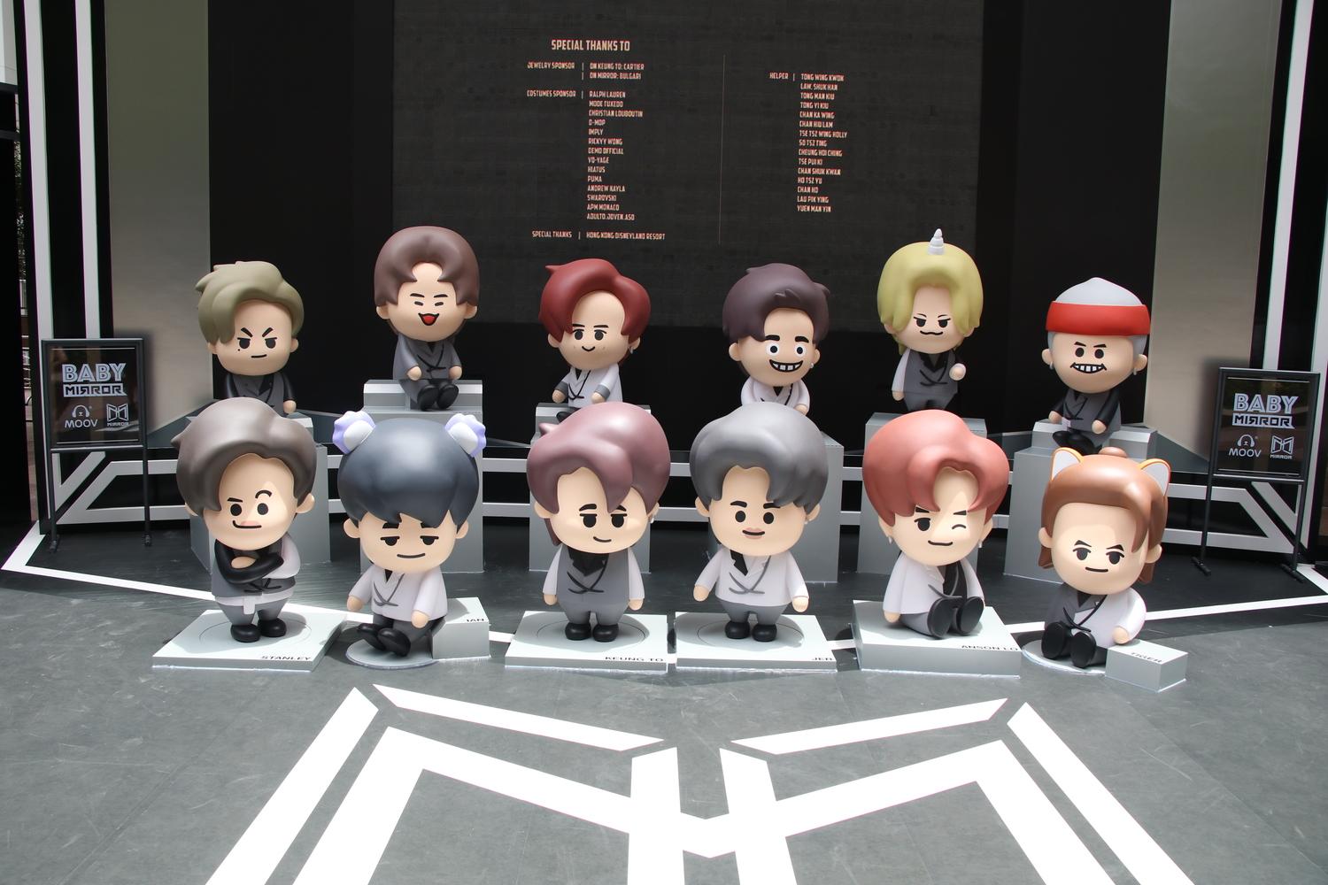 大型BABY MIRROR公仔