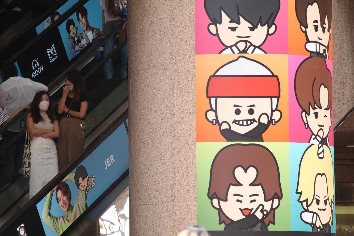 扶手電梯亦有BABY MIRROR!