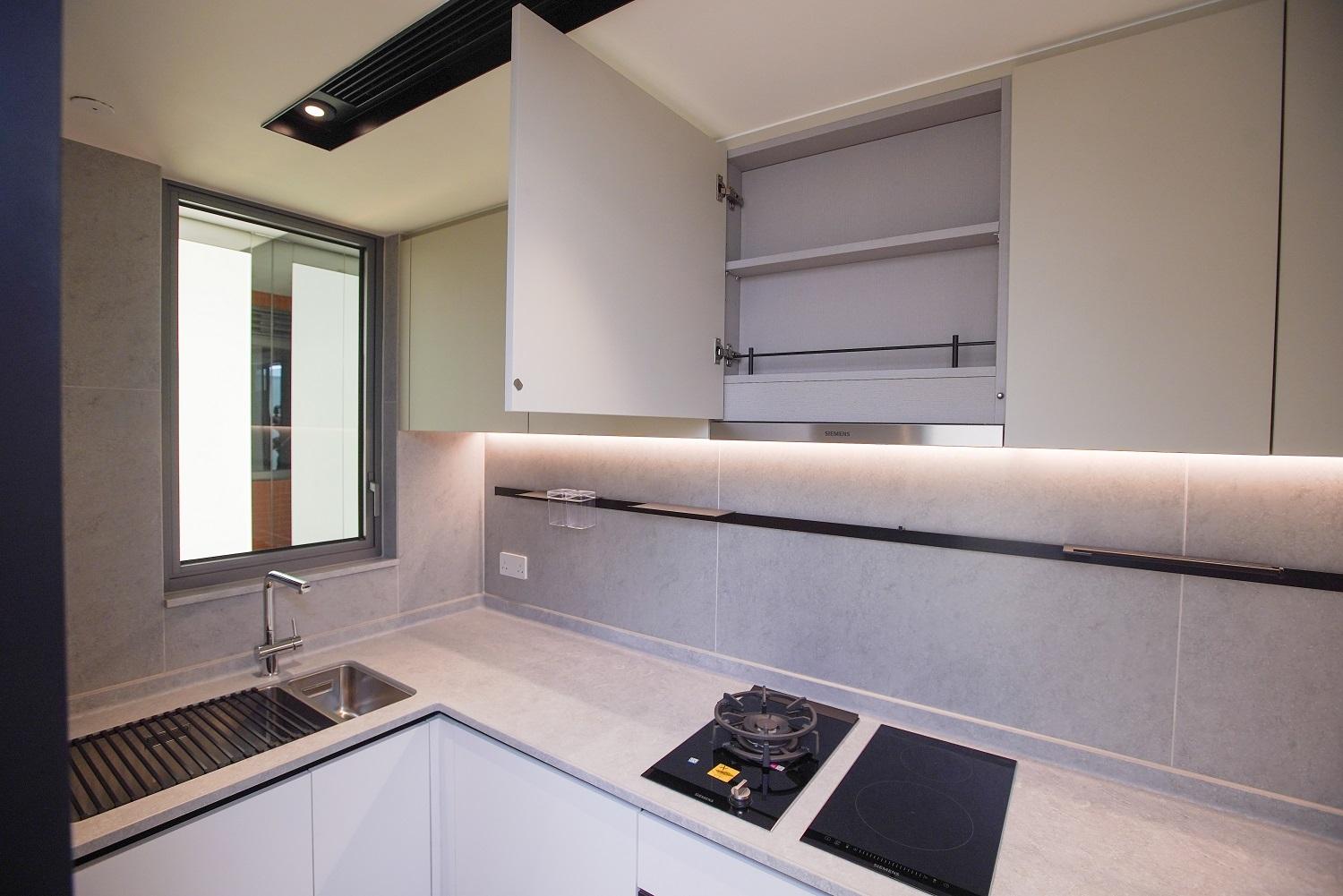 屯門新盤|NOVO LAND三房示位即睇!開放式廚房連玻璃趟門美觀實用