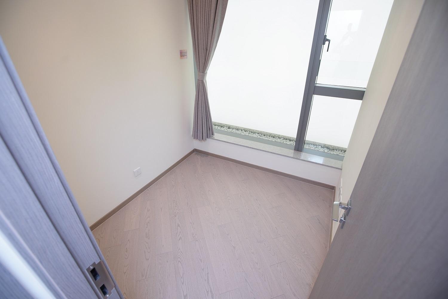 屯門新盤|NOVO LAND三房示位即睇!開放式廚房連玻璃趟門美觀實用