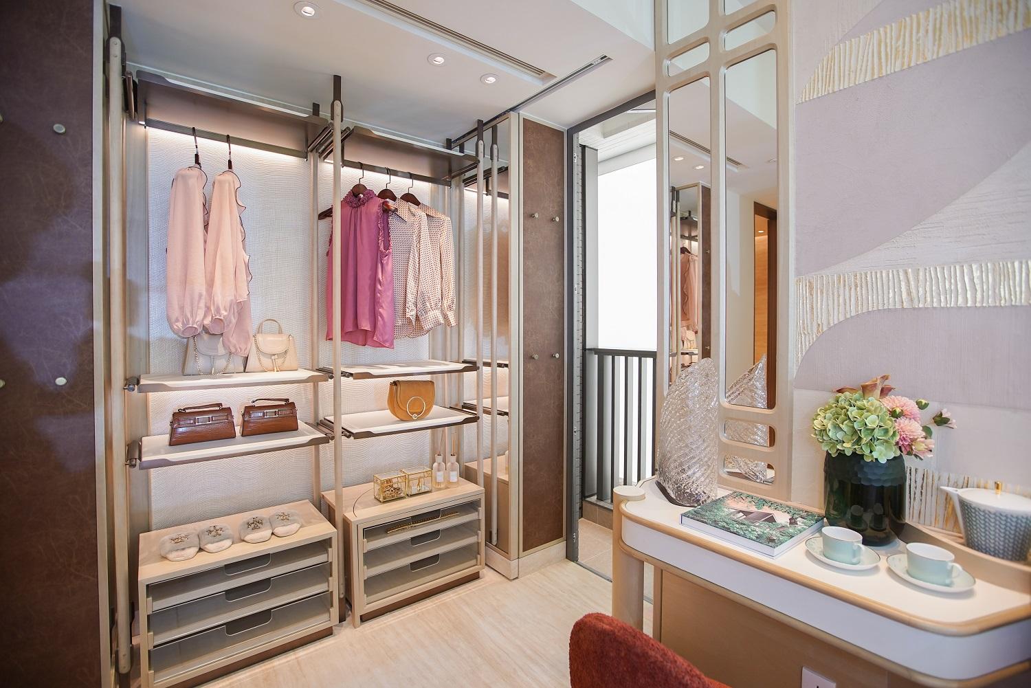 屯門新盤|NOVO LAND三房示位即睇!開放式廚房連玻璃趟門美觀實用