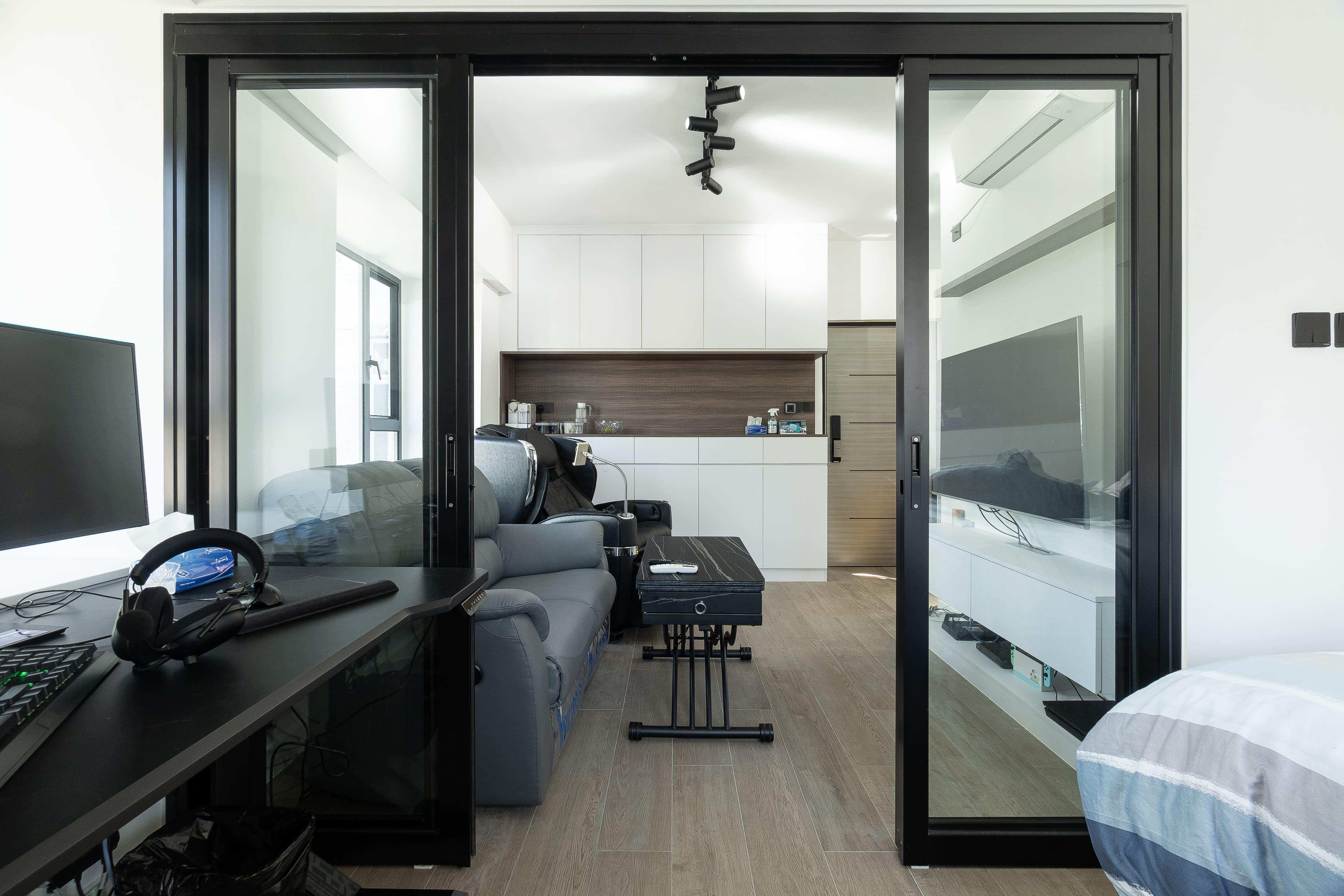 選擇全幅玻璃做間隔,令視野更加通透