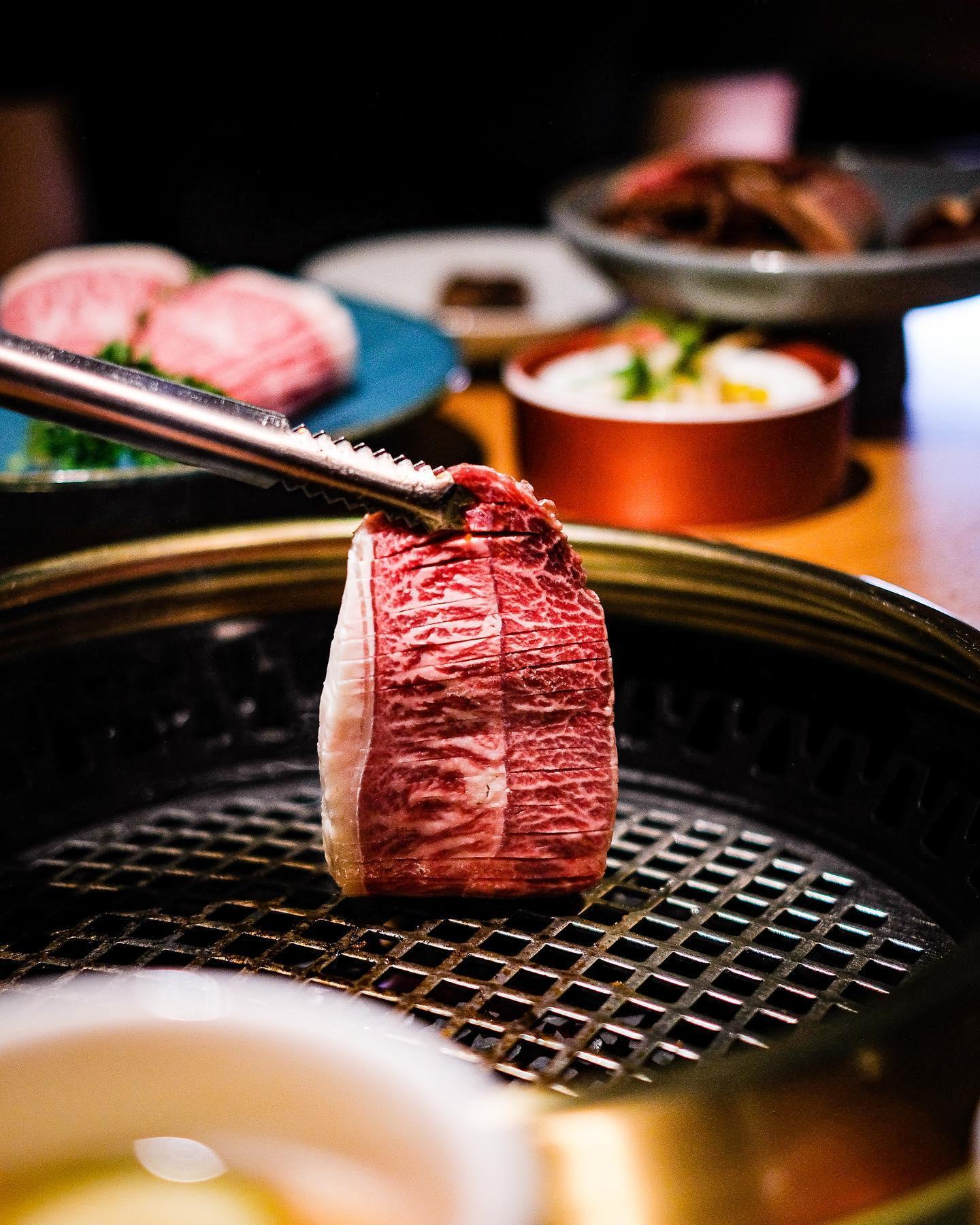 燒肉可選擇韓國五花肉、韓牛西冷、美國肉眼等。