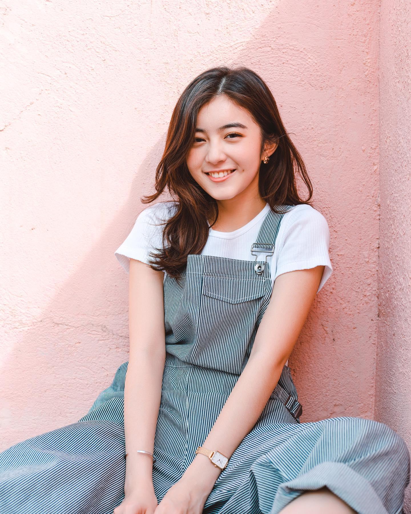 MC新歌《老派約會之必要》今日派台 18歲Hazel做新任「賦女郎」