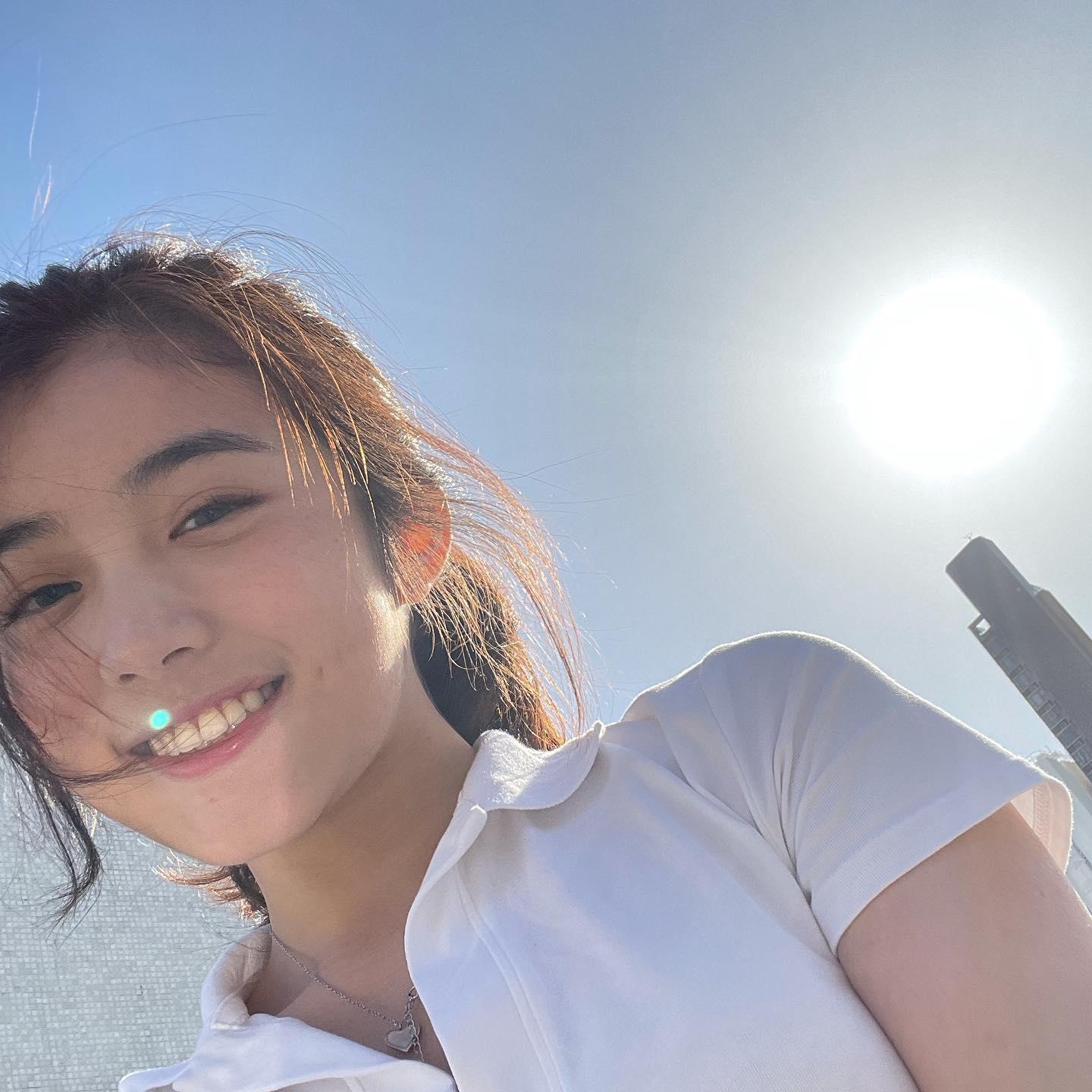 MC新歌《老派約會之必要》今日派台 18歲Hazel做新任「賦女郎」