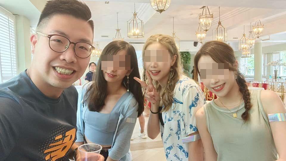 當日「會所一號」淺水灣店室正舉行派對,出席者幾乎全部沒有戴口罩下滿場飛及飲食。(曾榮輝 Facebook圖片)