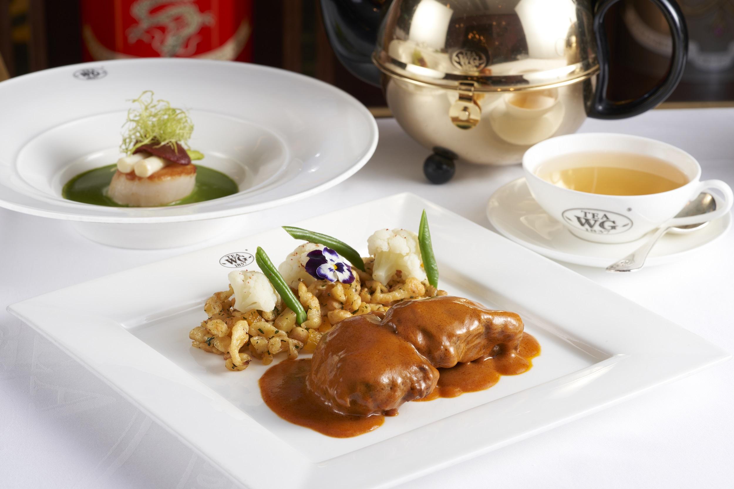 燴伊比利亞豬頰肉配德國乳酪麵、杏桃乾、法邊豆和椰菜花