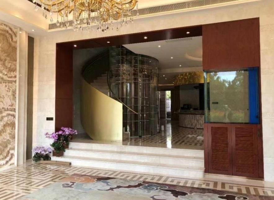 貝沙灣3期單號屋,市傳近日以招標形式沽出,成交價約近3億元,貶值約5,000萬元。